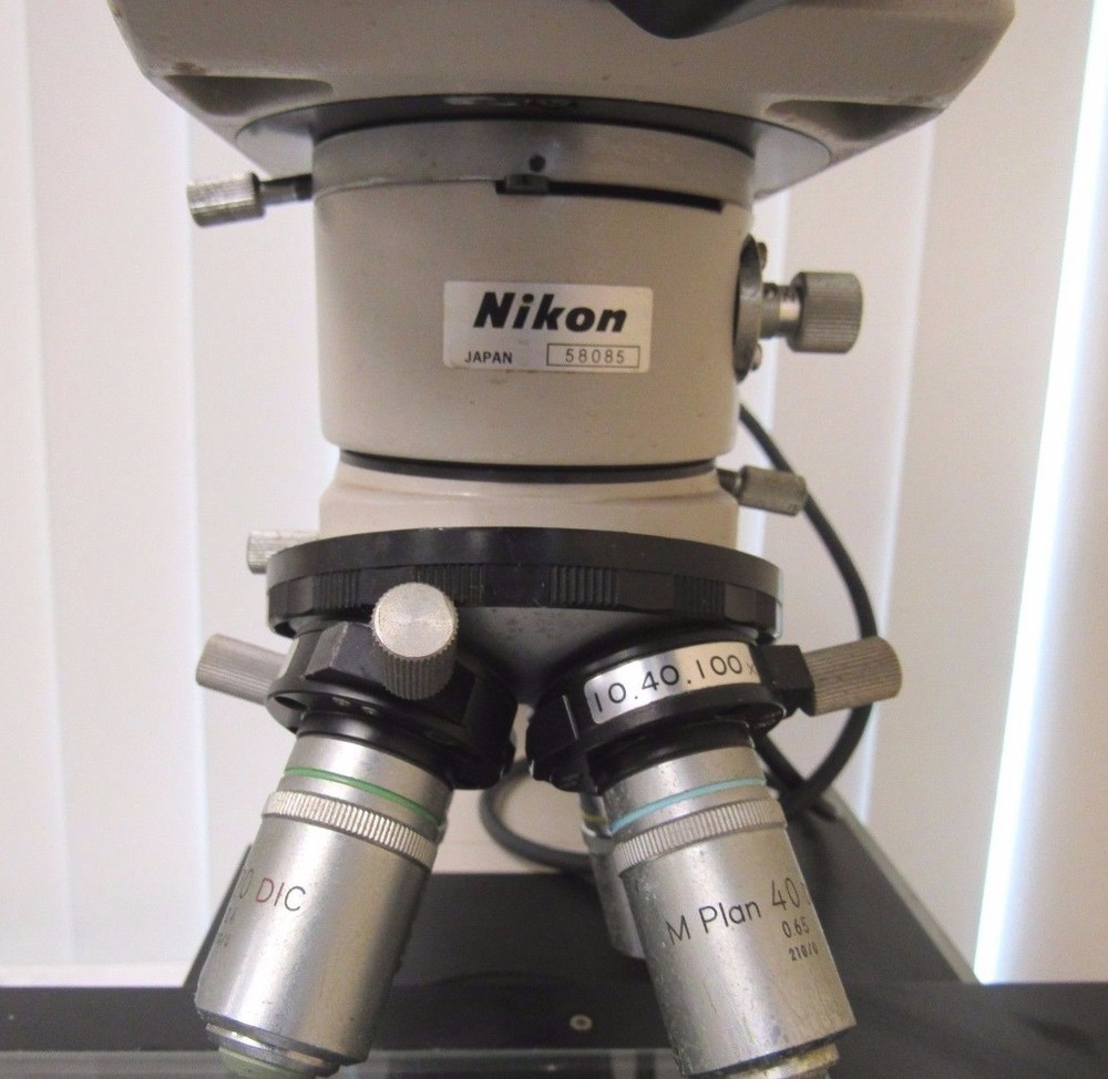 NIKON MICROSCOPE & NIKON CAMERA - 58085 -DOES NOT TURN ON, UNTESTED