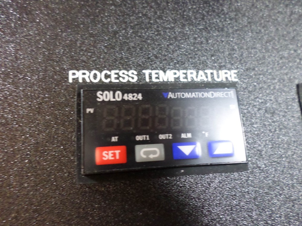 AUTOCLAVE ENGINEERS UHC Temperature Universal Heater Controller UHC030001001