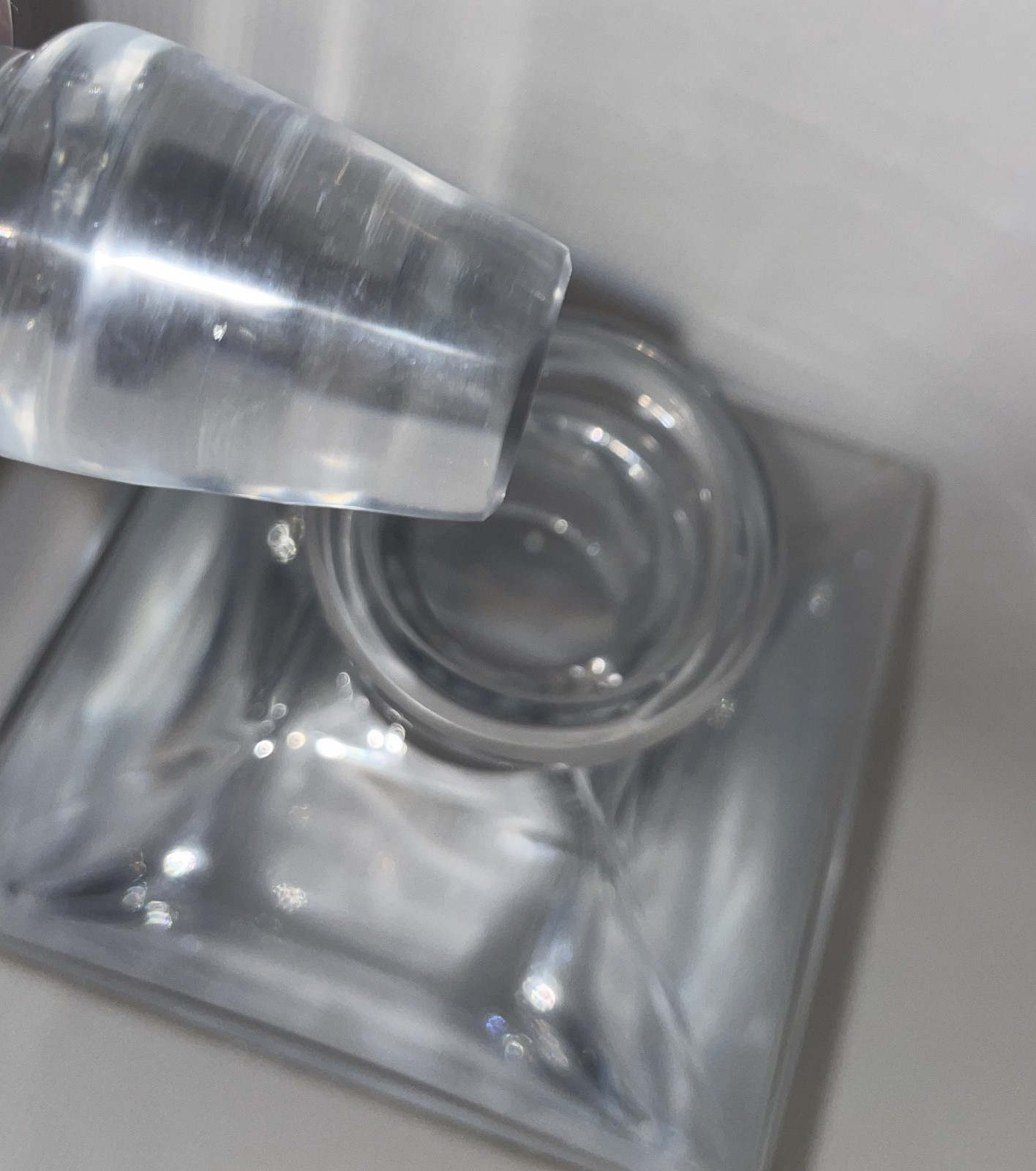 Krosno Crystal Decanter Initaled J 2016 10 Inches High