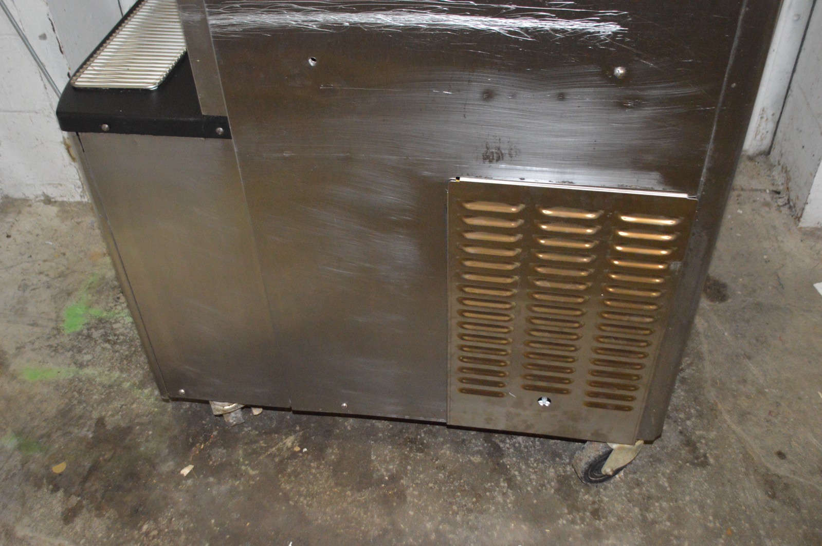 Taylor Crown C717-27 Air Cooled Soft Serve Ice Cream Machine - Single Phase