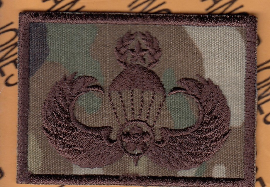 ROKAF Korea Air Force Master Airborne para wing ~2.75" OCP NO HOOK patch c/e