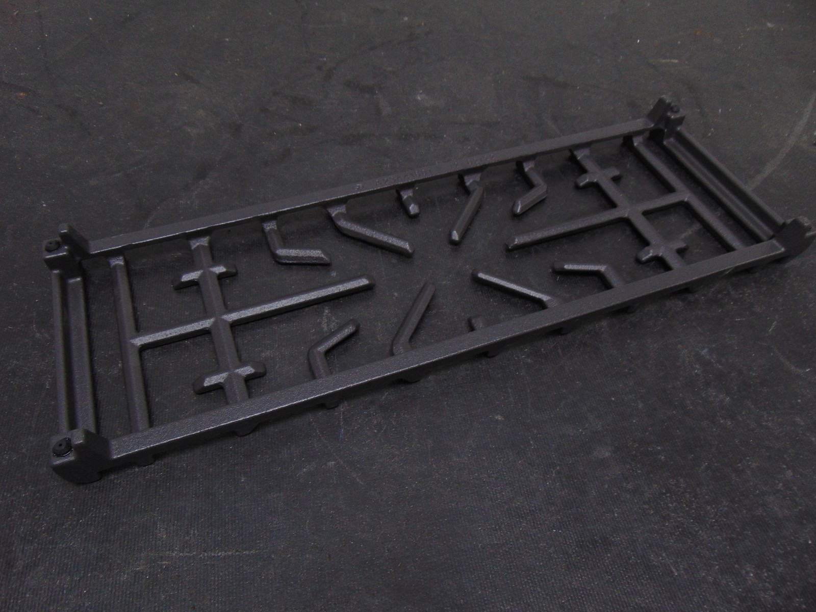 Frigidaire Range GCFG3070BFA Center Grate 5304535284