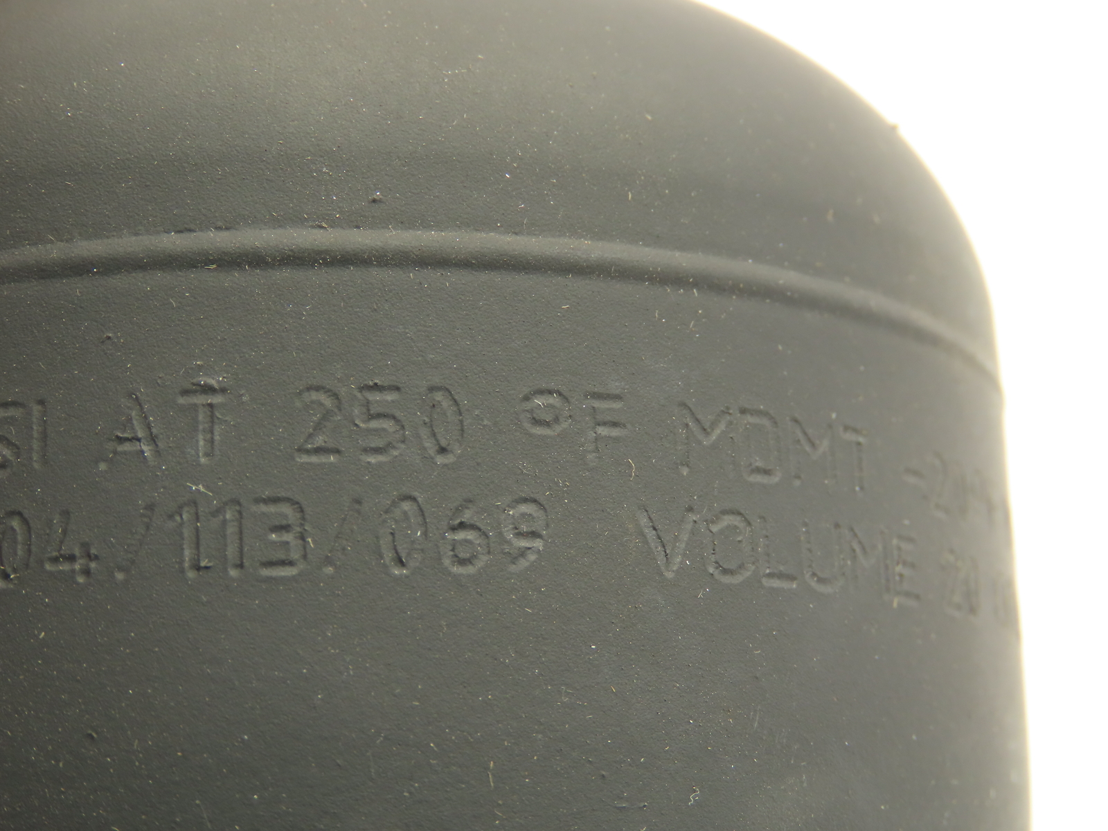 Hydac 2208204/113/069 Diaphragm Accumulator MAWP 3000 PSI 20 Cu.In. SAE 1/2-8