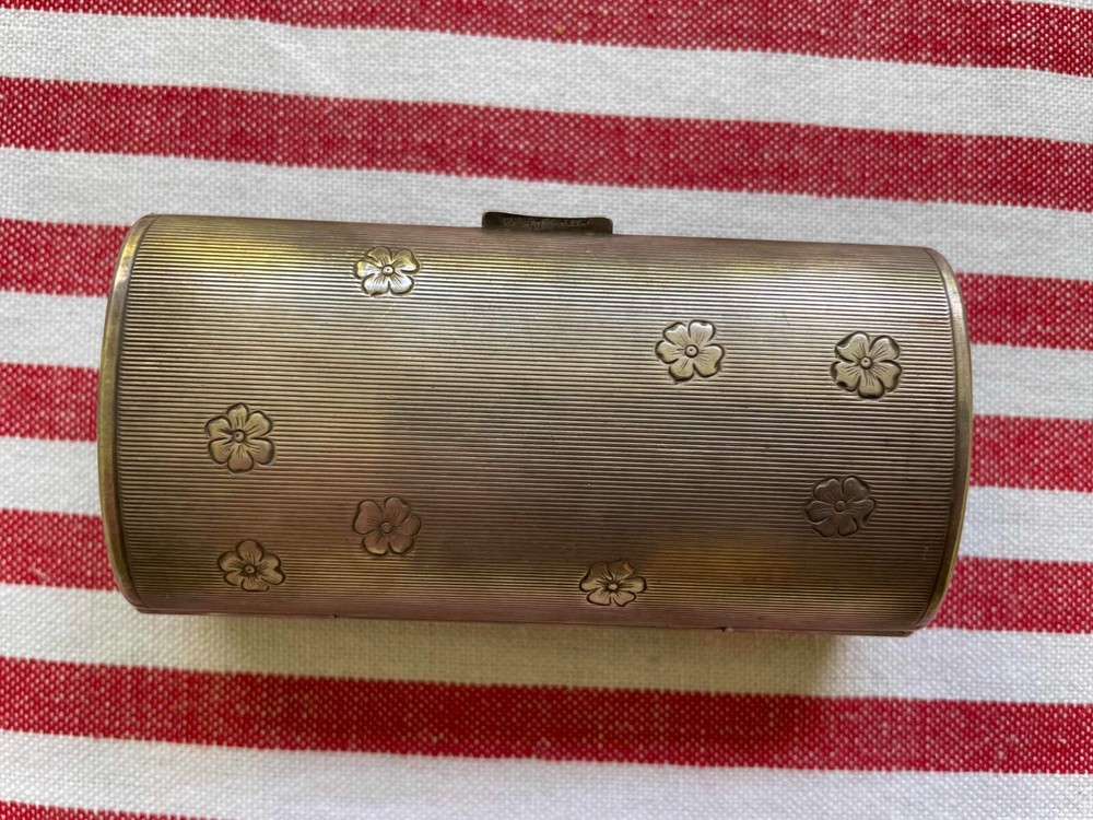 Silver Pacca Hoka Sigarette Case