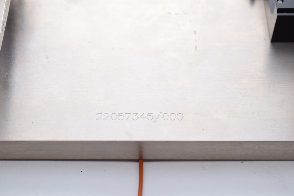 NRC 423 LINEAR TRANSLATION 443 Stage With Base Plate Positioner