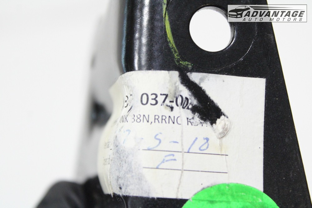 17-24 FREIGHTLINER CASCADIA 126 REAR RIGHT UPPER BED SLEEPER BUNK BRACKET OEM