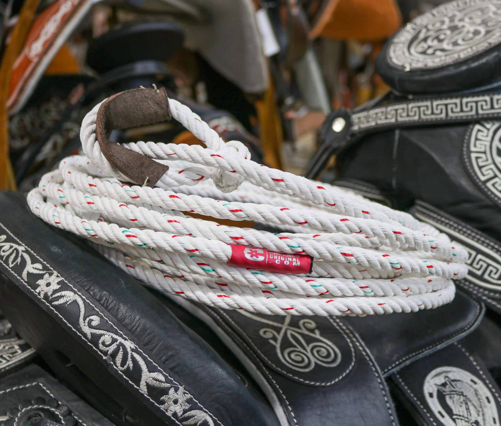 39FT. (12M) Charros White "MX" Soga Para Florear