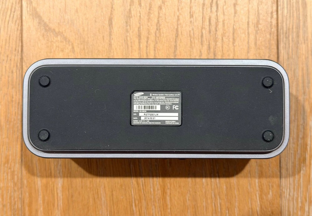 Samsung Level Box EO-SB330 Bluetooth Speaker Portable Wireless OEM Tested w/ Box