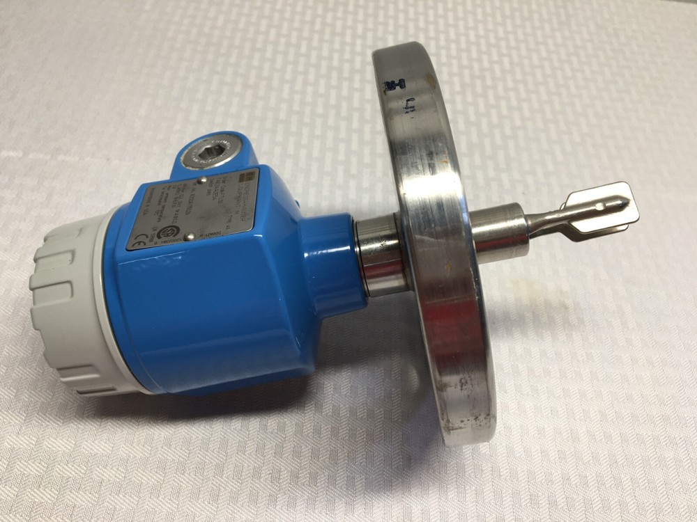 New! Endress Hauser FTL50 TAE2AA2E5A Level Switch (#30152)