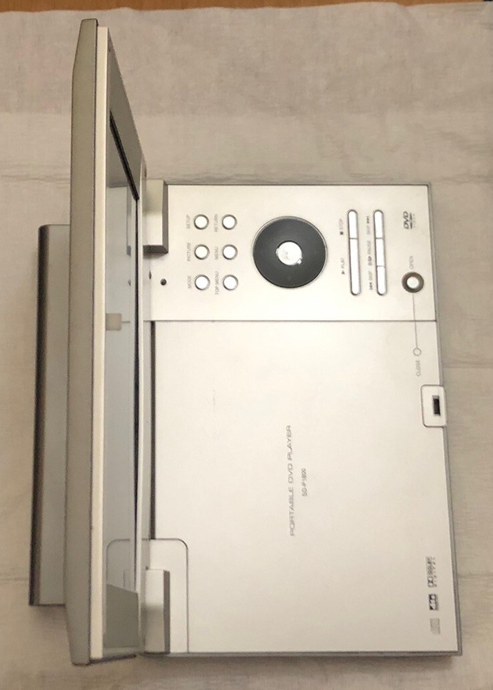 TOSHIBA PORTABLE DVD PLAYER