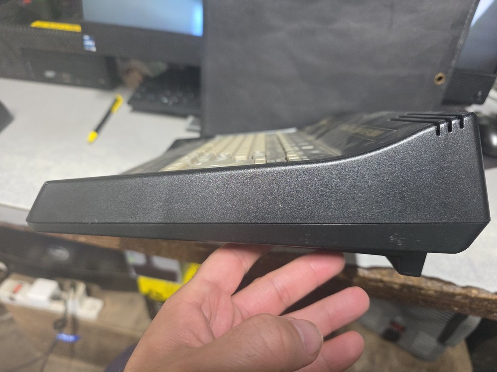 Videonics Video Titlemaker 2000 NTSC - As-Is, Unit Powers On Know Nothing Else