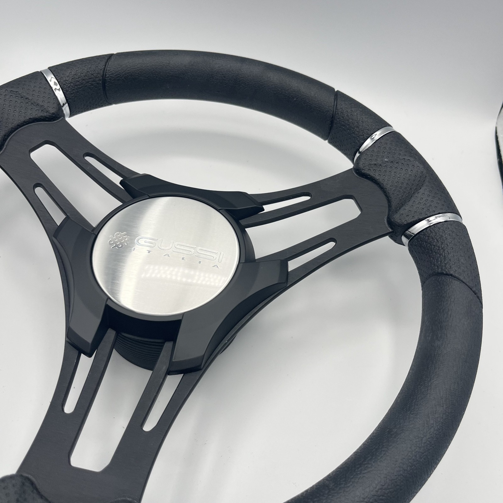 Gussi Italia Boat Steering Wheel Black Brushed Alum Spokes KEYED | Gussi Italia