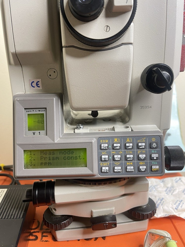 Sokkia Set2B total station