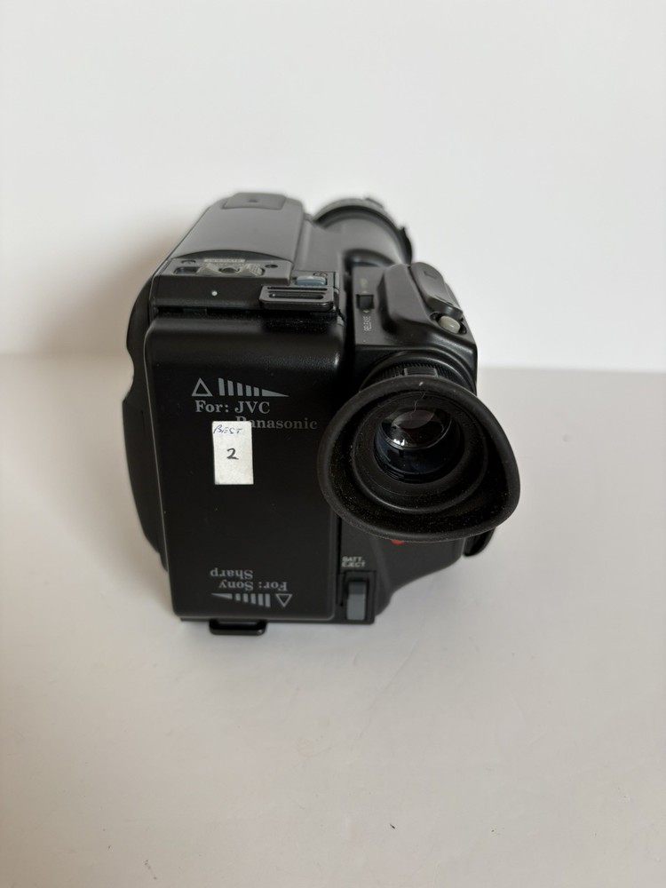 Panasonic NV-S5 Camcorder Bag & 1x Battery untested includes guide. I1