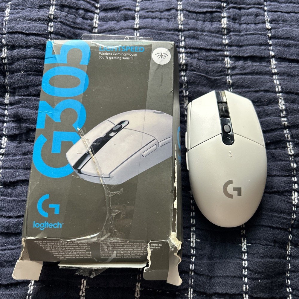 Logitech G305 Lightspeed Wireless Gaming Mouse 12000 DPI White