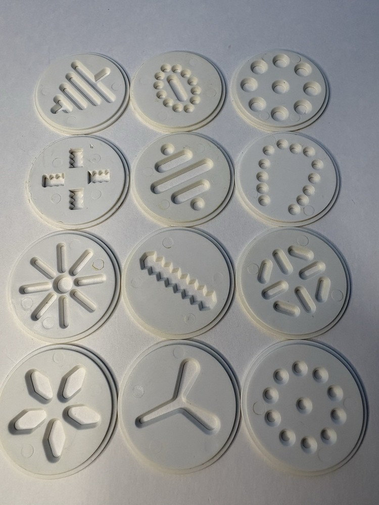 Wilton Spritz Cookie Press With 12 Disc Design Large Barrel Easy Squeeze Trigger