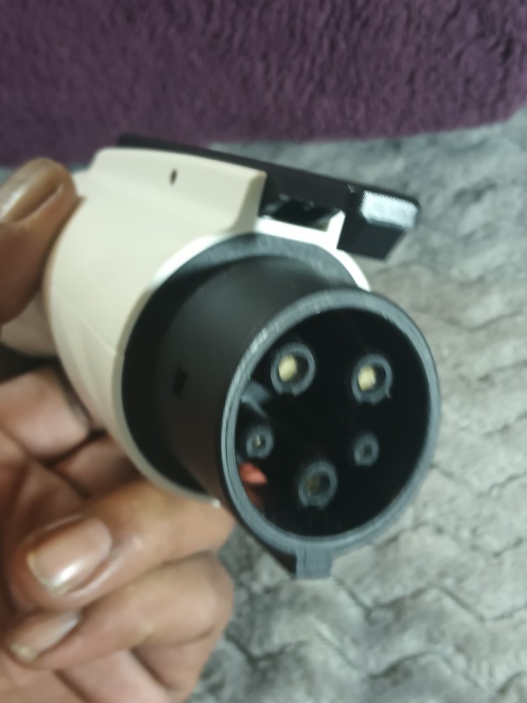 Seguma Tesla to J1772 EV Charging Adapter