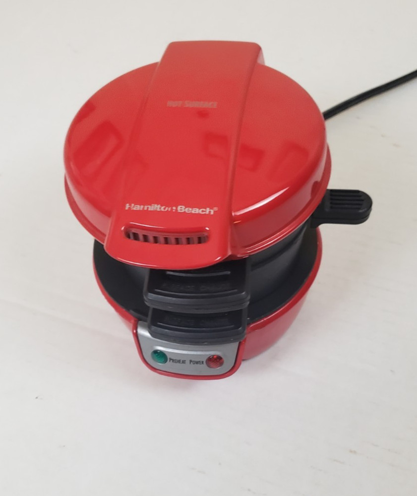 Hamilton Beach Electric Breakfast Sandwich Maker ST29 Red