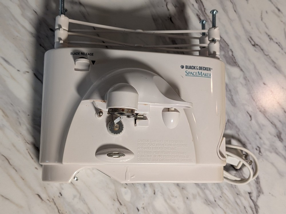 BLACK+DECKER Spacemaker Under-Counter Can Opener EC85 White With Hardware