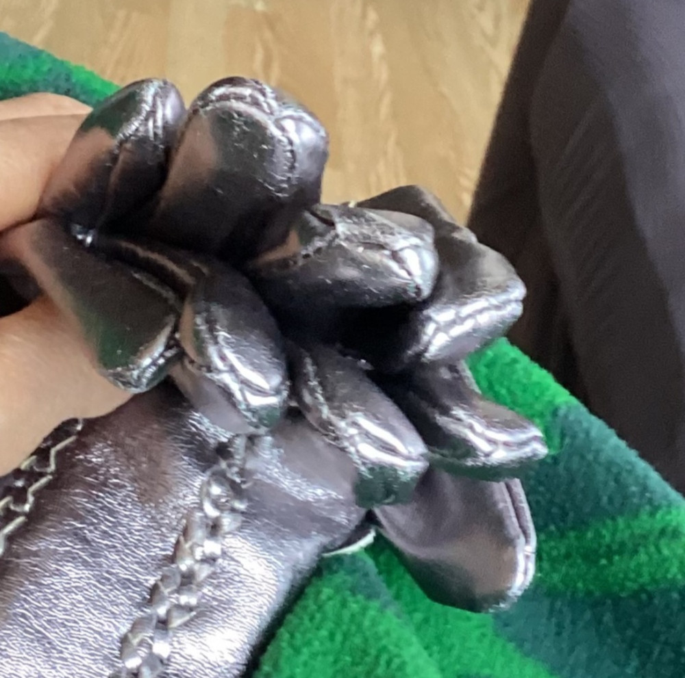 TOPSHOP Metallic Gloves