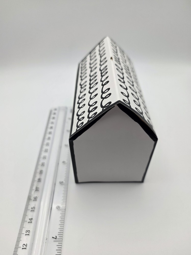16 Adorable Black & White Miniature House Gift Boxes