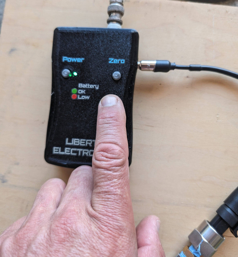 Automotive 5V reference box for oscilloscope use with Auto Zero Function