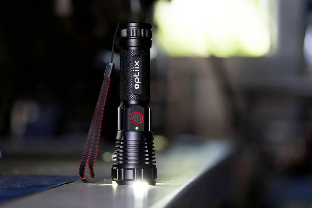 TruChrom Explorer - World's First Color Enhancing Flashlight! SEE VIDEO!