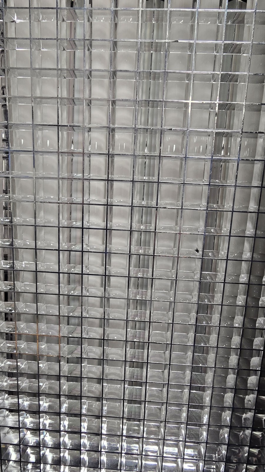 Kino Flo Diva Lite 401 Kit (120VAC) - Full Set of Extra Bulbs & Lg Hard Case