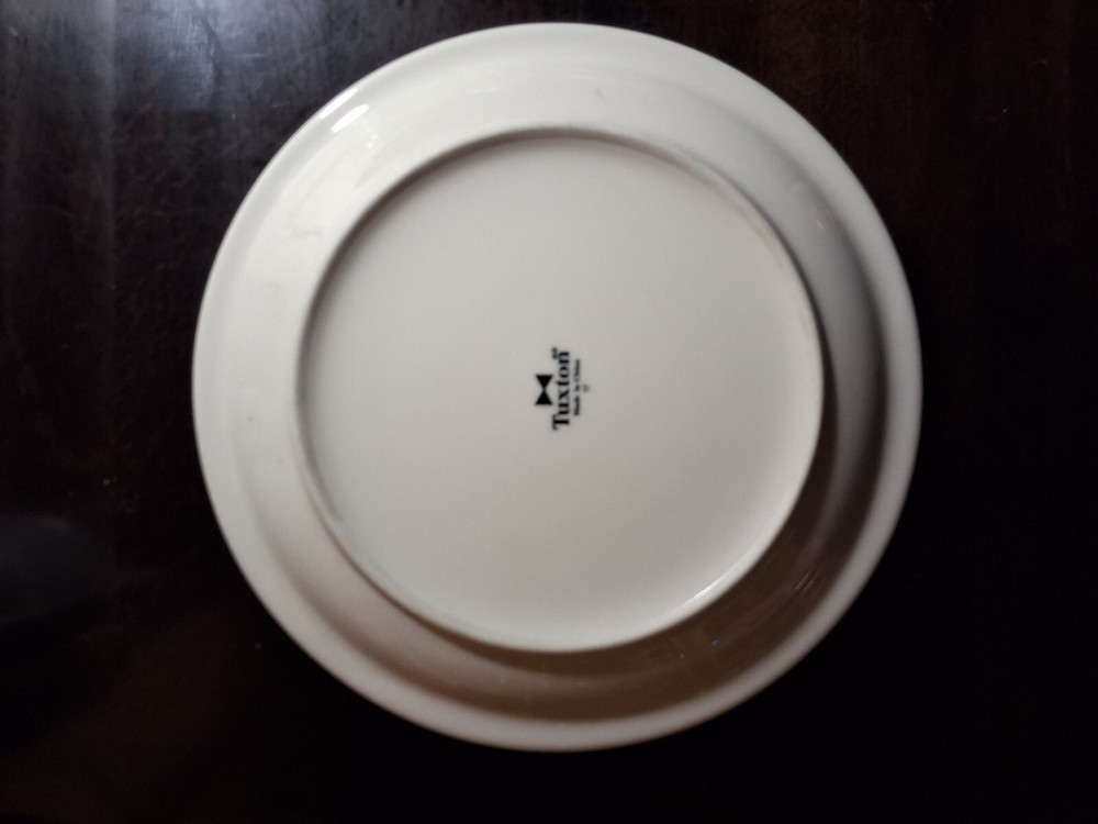 Tuxton 10.5" Dinner Plate Off White Restaurant Ware