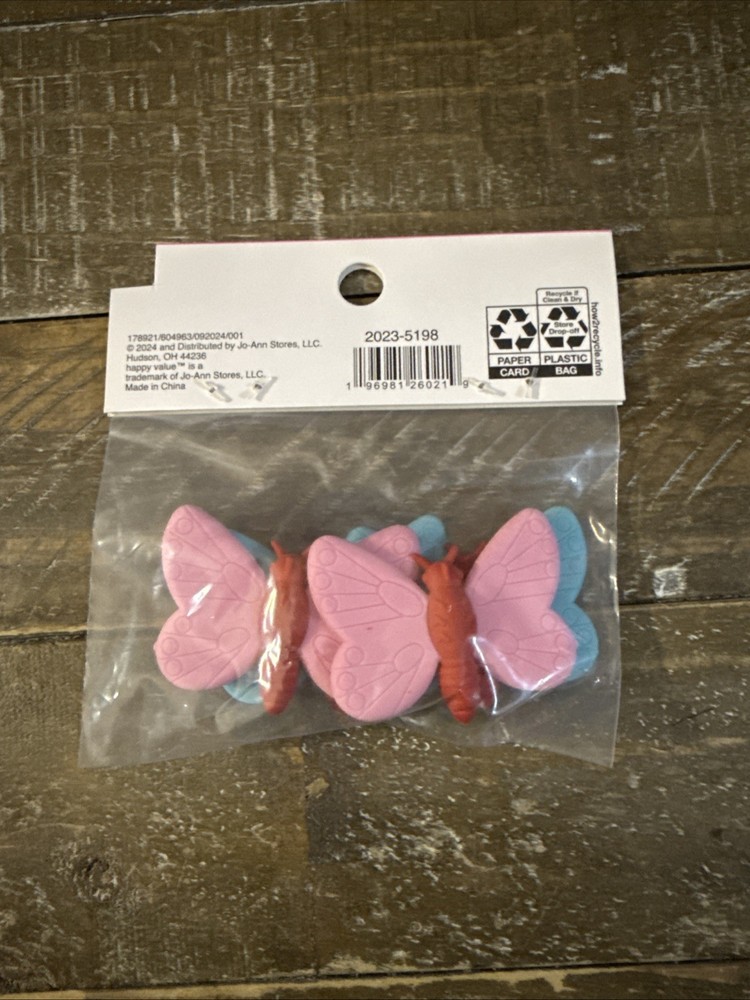 Happy Value Valentines Day Erasers 4 Count