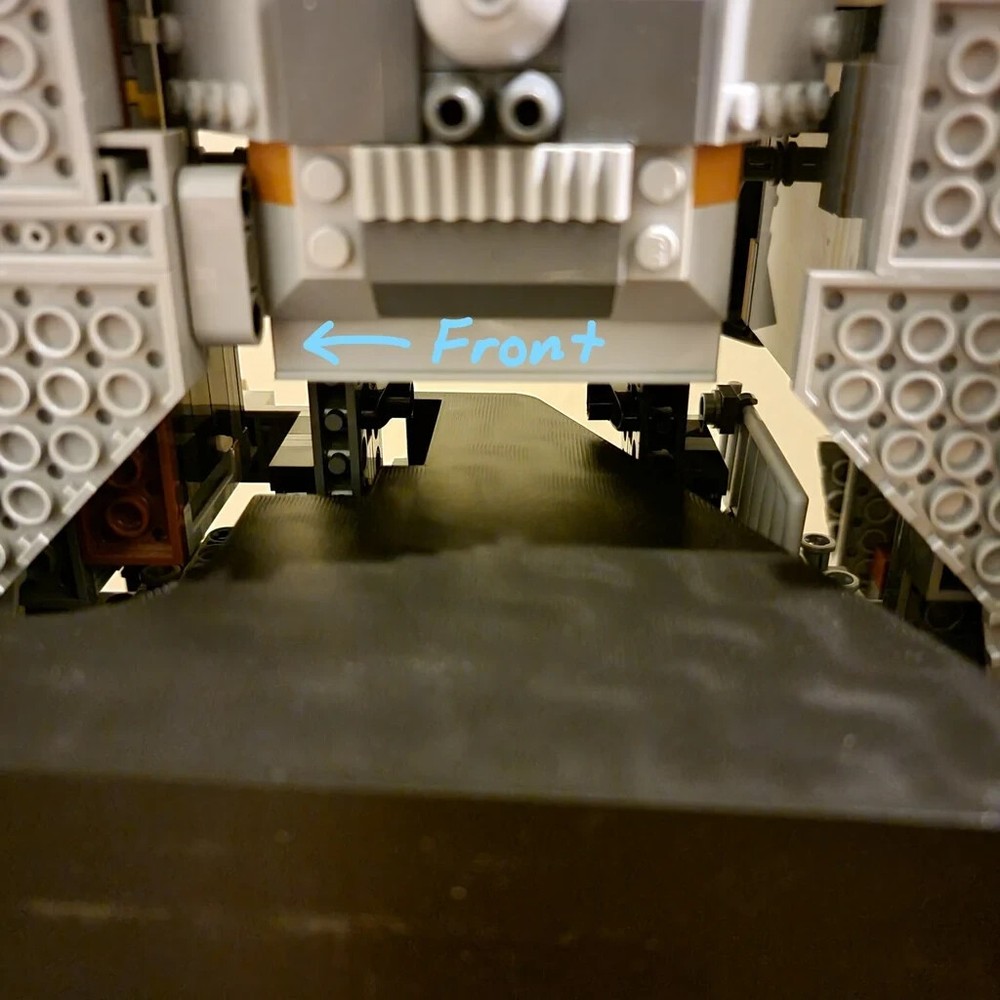 Wall Mount for LEGO UCS Millennium Falcon 75192