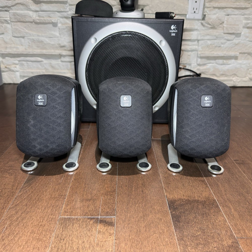 Logitech Z-560 Surround Sound System 5.1 THX Certified