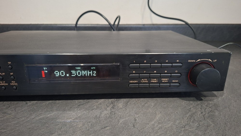 Rotel RT-955 RDS AM/FM Tuner Separate