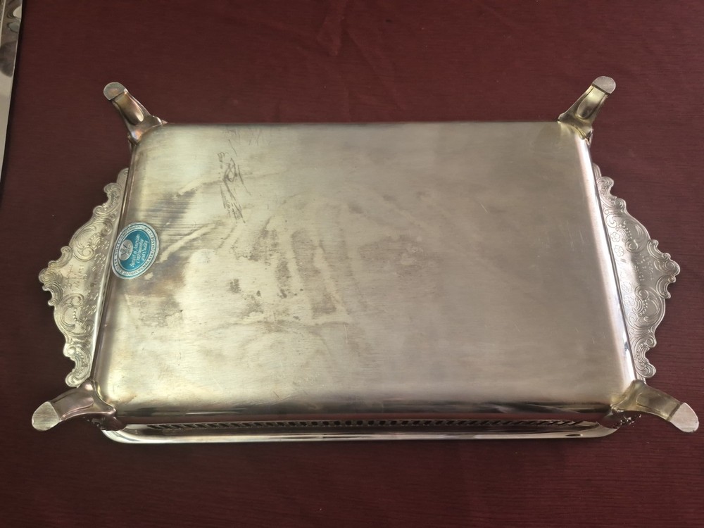 Baroque By Wallace Silverplate Buffet Server 713