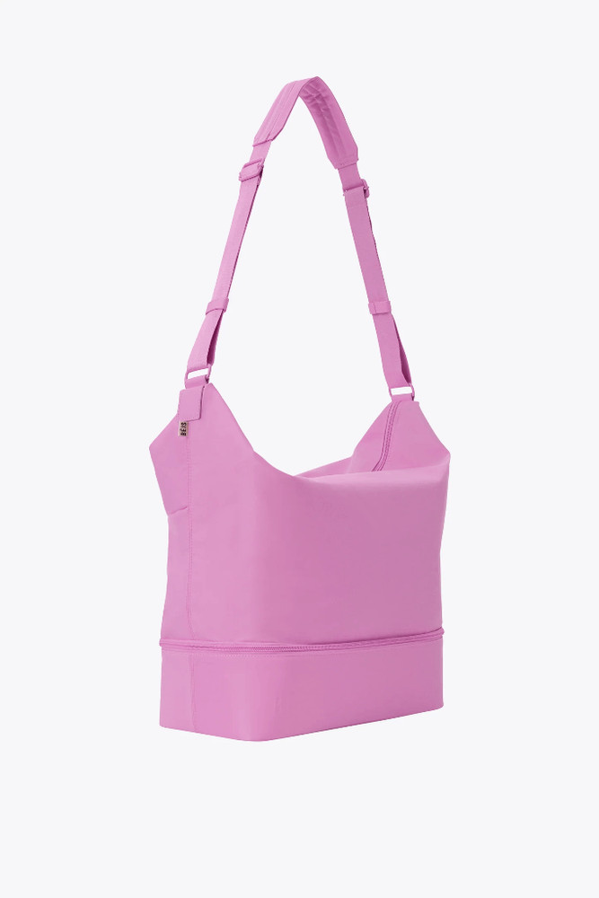 NWT Beis Crescent Weekender in Berry Pink