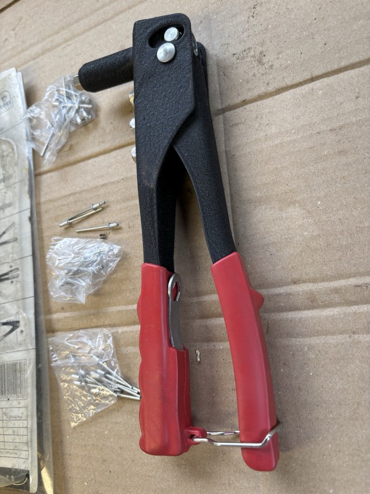 ROSS TOOLS MULTI SIZES POP RIVETER RIVETING GUN, WITH SOME POP RIVERTS, In Pack