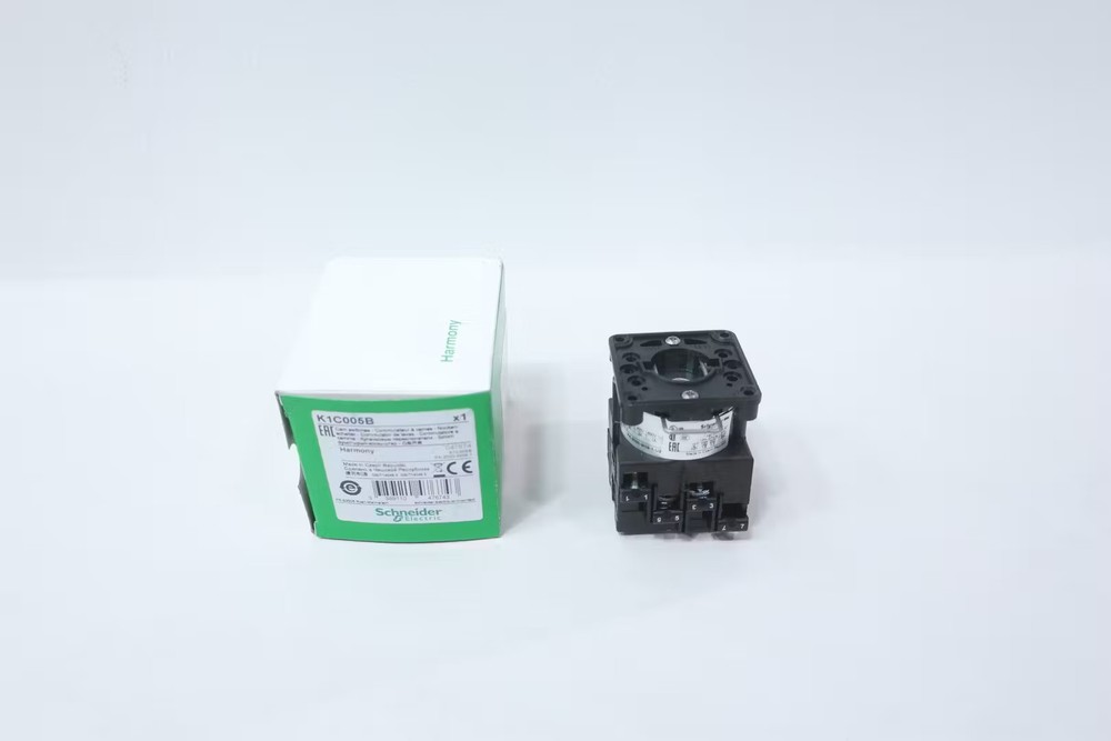 Schneider K1C005B Cam Switch 690v-ac