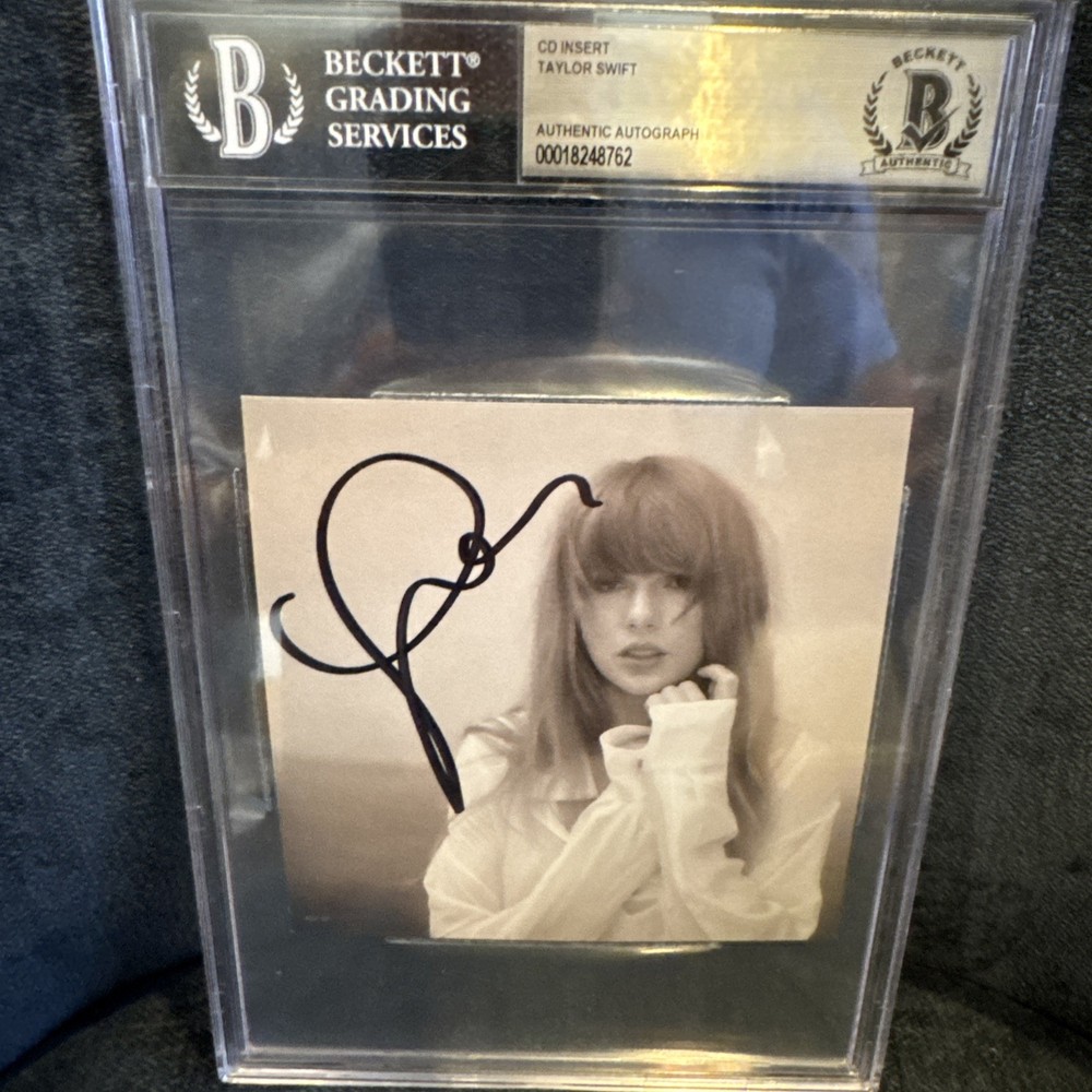 Taylor Swift Signed CD Insert Beckett Authenticated Autograph slabbed BAS