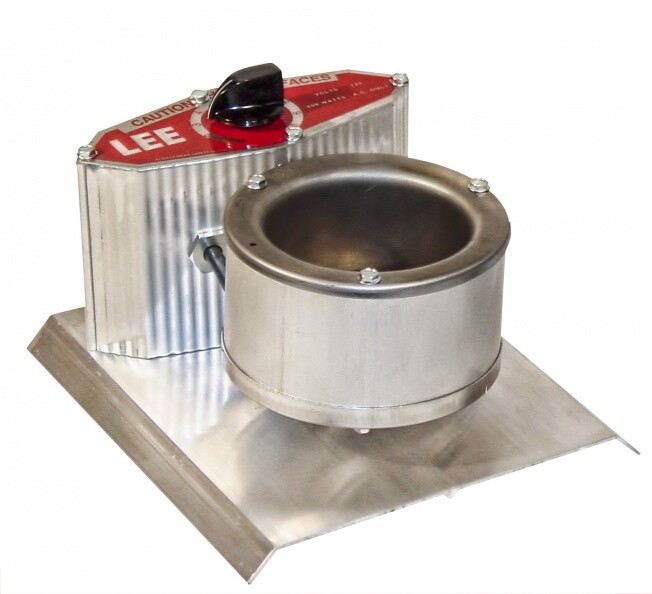 LEE  90024 4 LBS PRECISION MELTER 220V *READ DESCRIPTION*