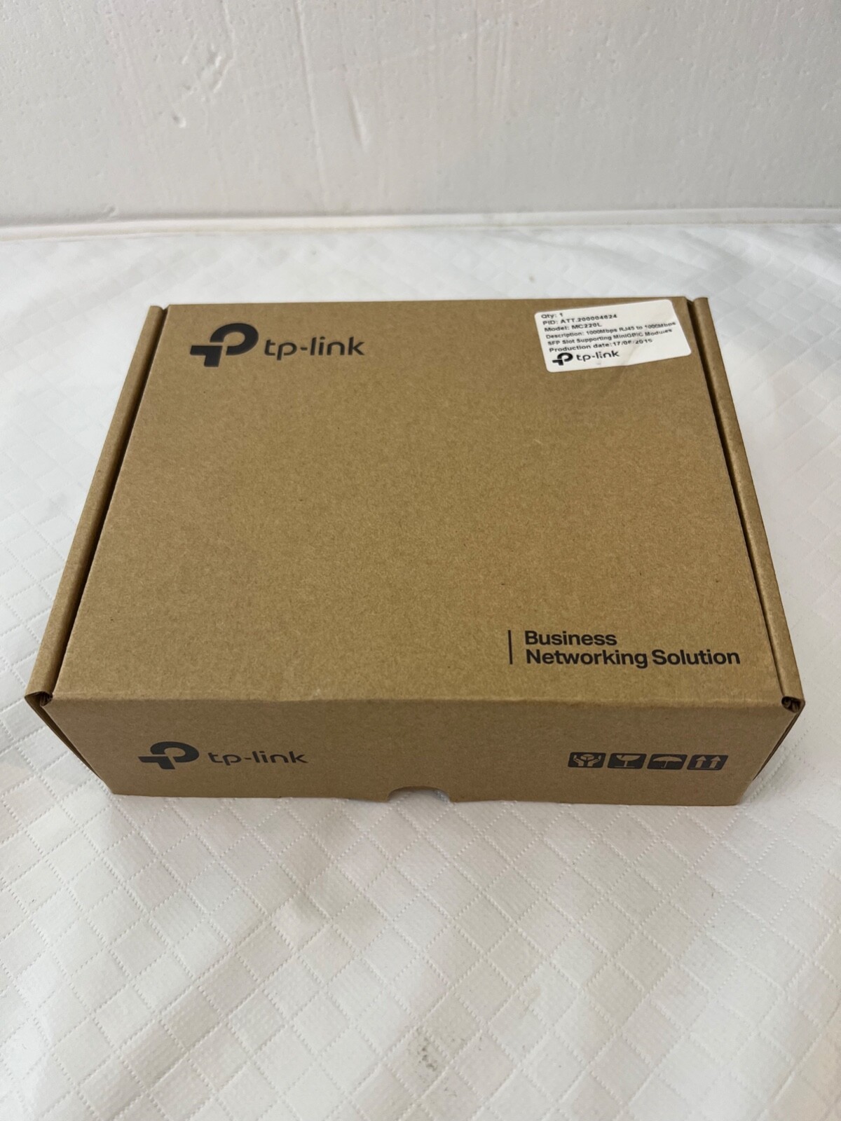 TP-Link MC220L Gigabit SFP Media Converter 250mmx165mmx65mm