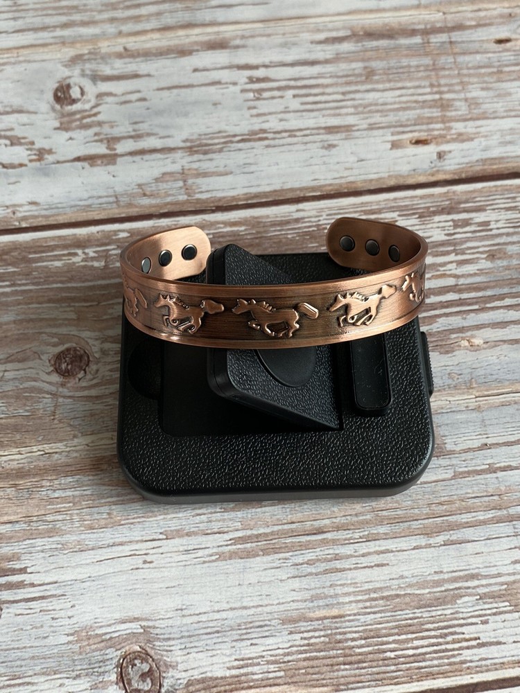 Running Horse Pattern Magnetic Therapy Pure Copper Bangle Bracelet