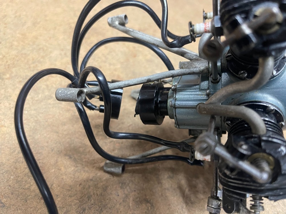1945 Morton M-5 .992 4-Stroke Spark Ign. Model Airplane Engine