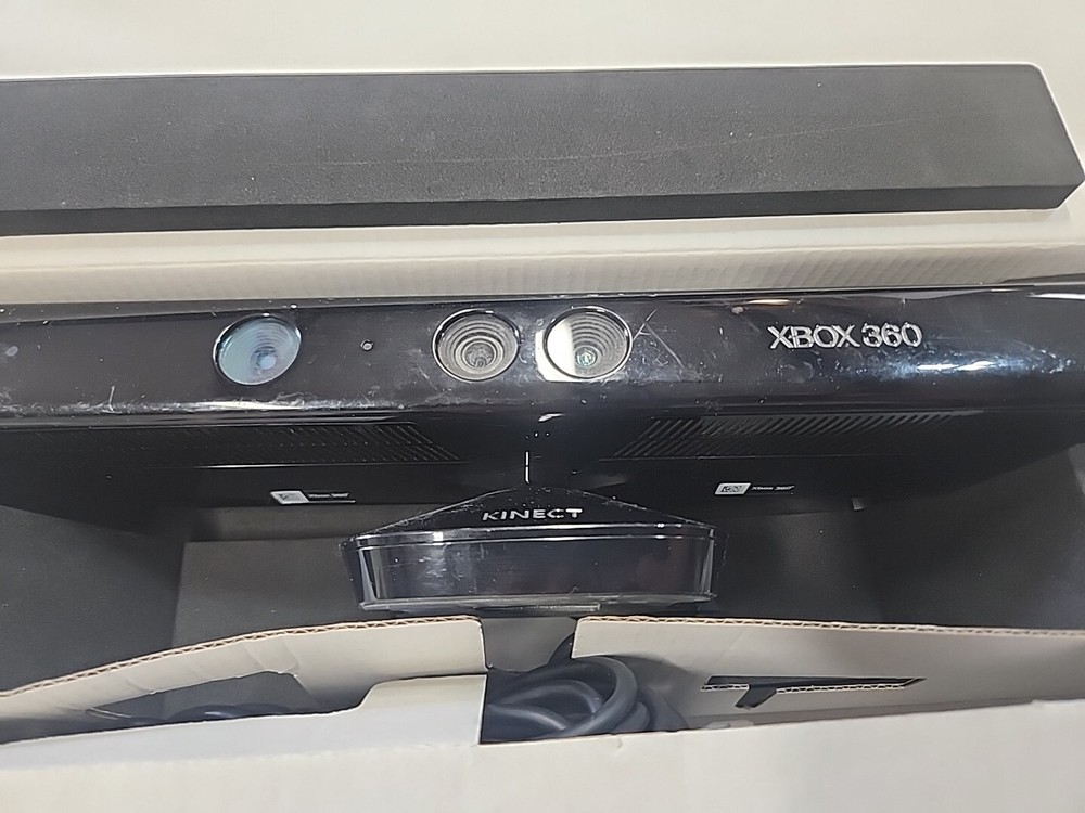 Microsoft Xbox 360 Kinect Sensor - Black