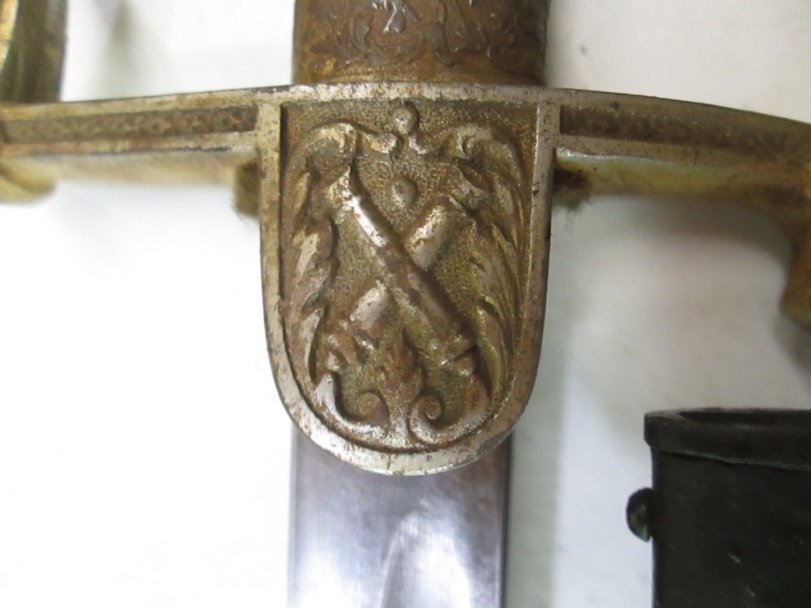 WWI GERMAN RUBY EYES LION HEAD DRESS CAVALRY SWORD & SCABBARD EICKHORN MAKER Y51