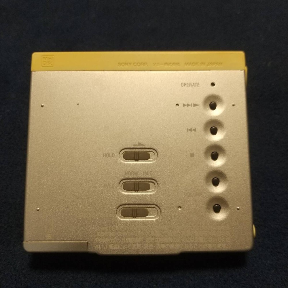 SONY MZ-E75 MD Walkman Portable MiniDisc Player Silver Remote Case Tested