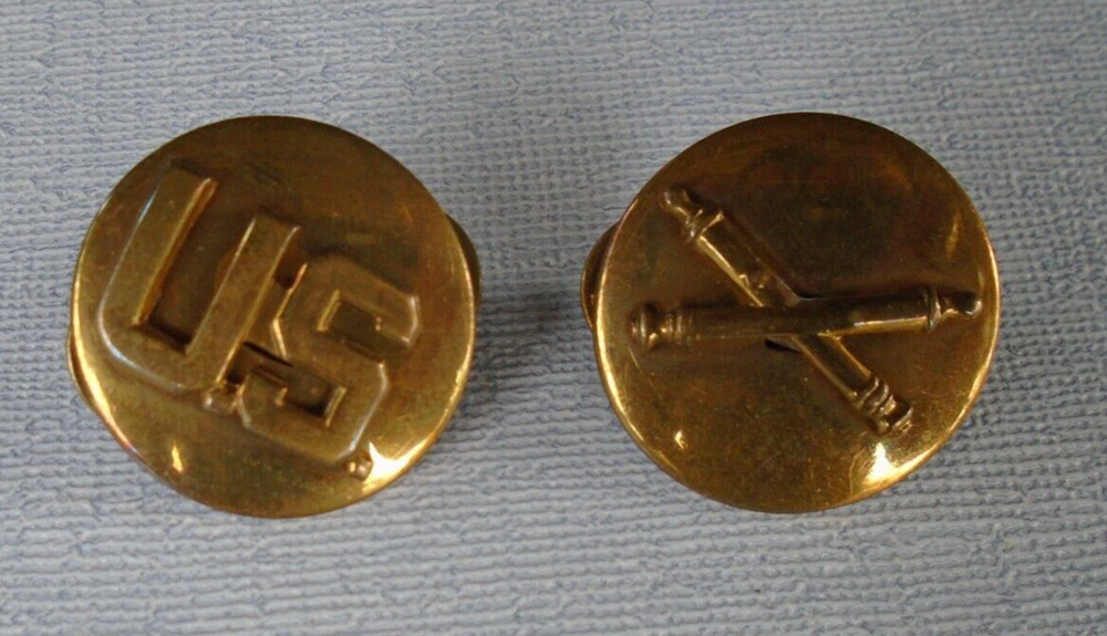 US Army Artillery & "US" collar insignia both marked GEMSCO NY