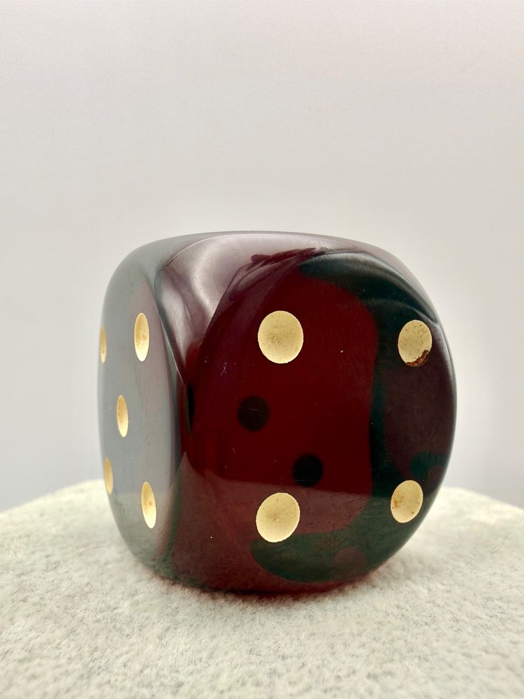 Vintage Cherry Bakelite Dice 45. Gr