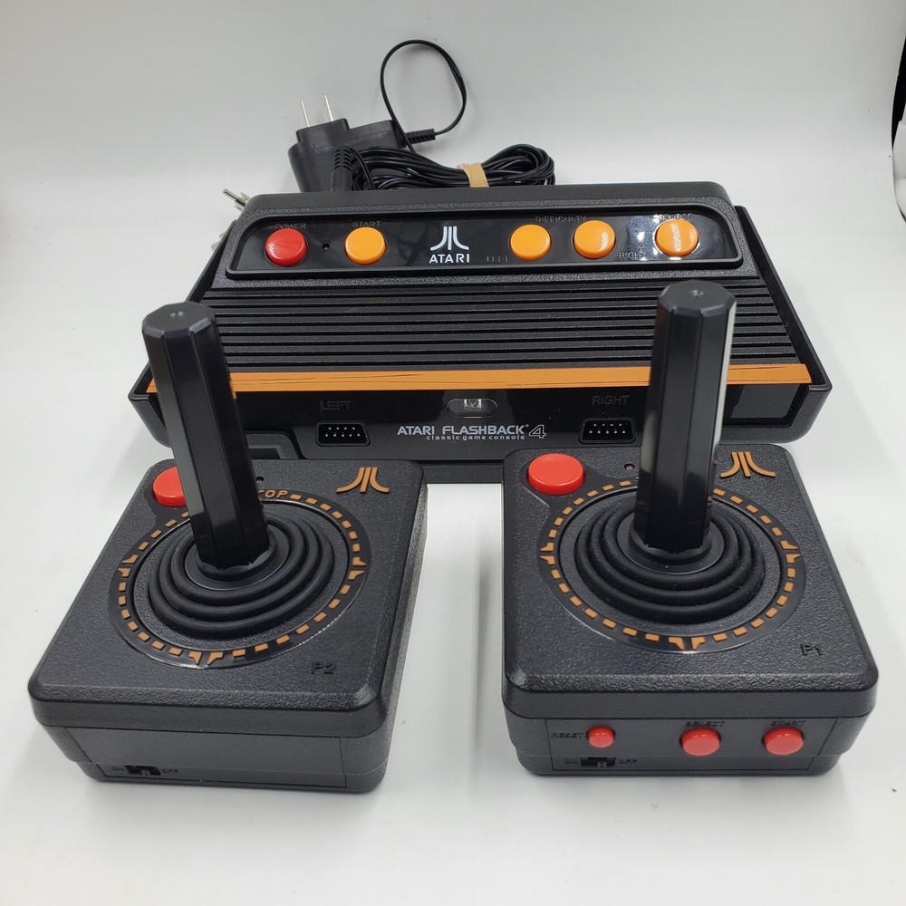 Atari Flashback 4 game console 75 games 2 controllers Tested box not included