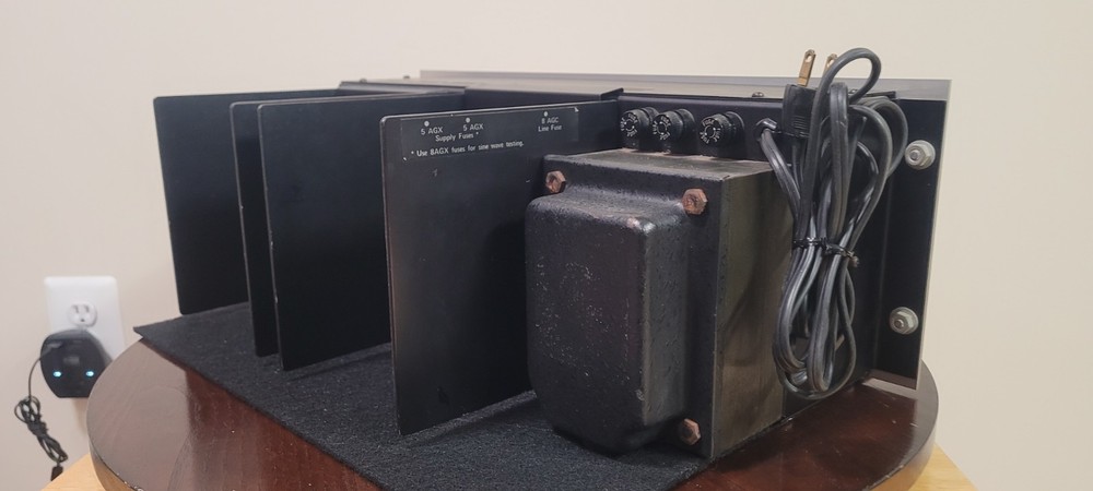 Phase Linear 400 Amplifier. Tested, Works.