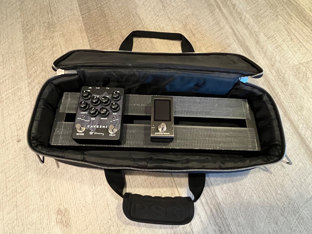 Pedaltrain Nano+, Keeley Caverns v2, Peterson StroboStomp Mini